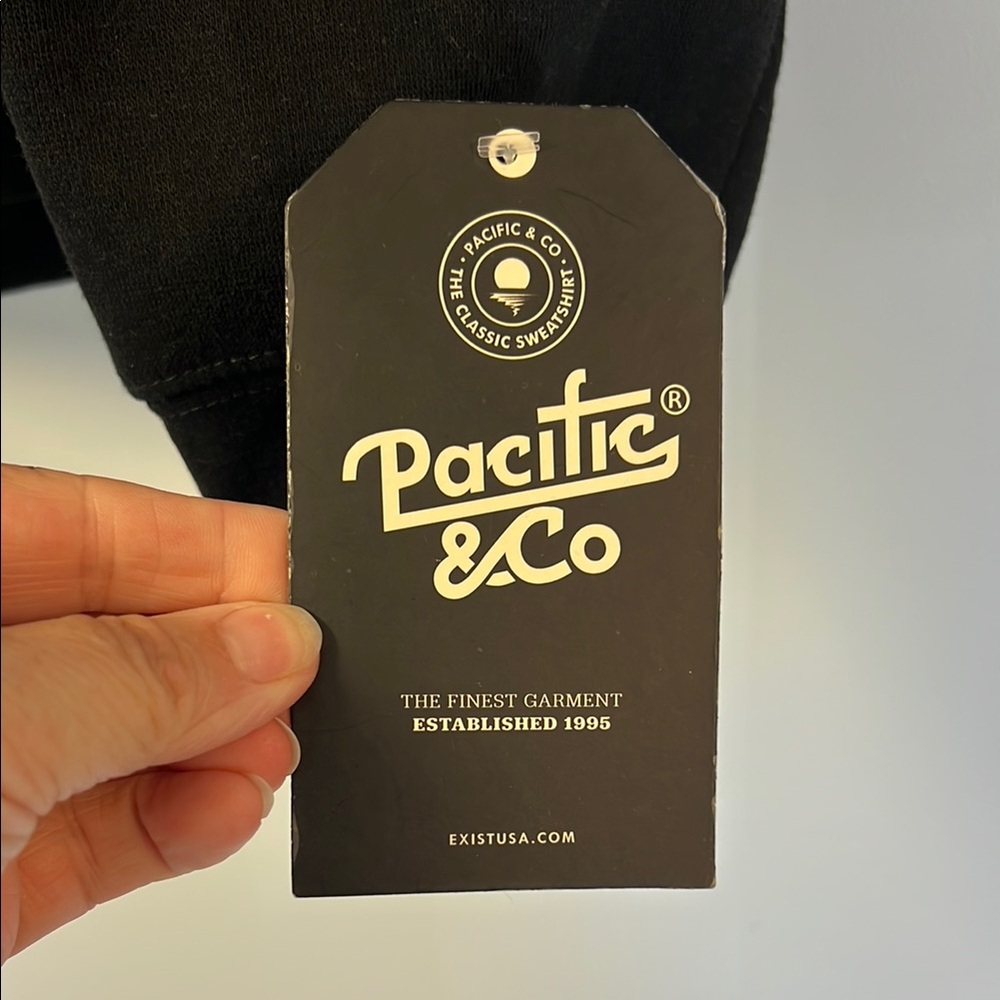 Pacific & Co Black Sweatshirt “ Dog Mom” XL - Picture 3 of 7
